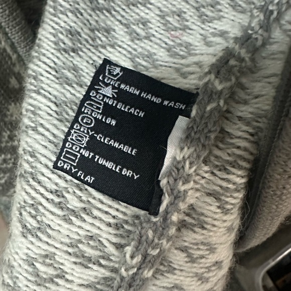 Icewear Gray Nordic design Zip-Up cardigan size L, like New - Picture 4 of 6